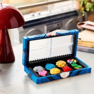 Lego Pokémon Badges Now Selling for Over £100 on eBay After Scalpers Snatch Them Up